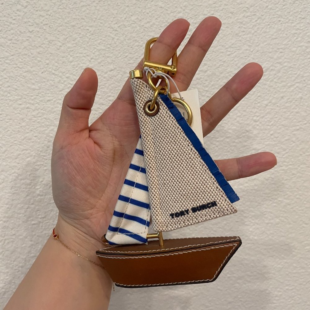 NWT Tory Burch  Multicolor Origami Sail Boat Bag Charm Keychain - Picture 4 of 7